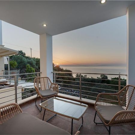 Nikole'S Villas Luxury 180M2 Tirós Exterior foto