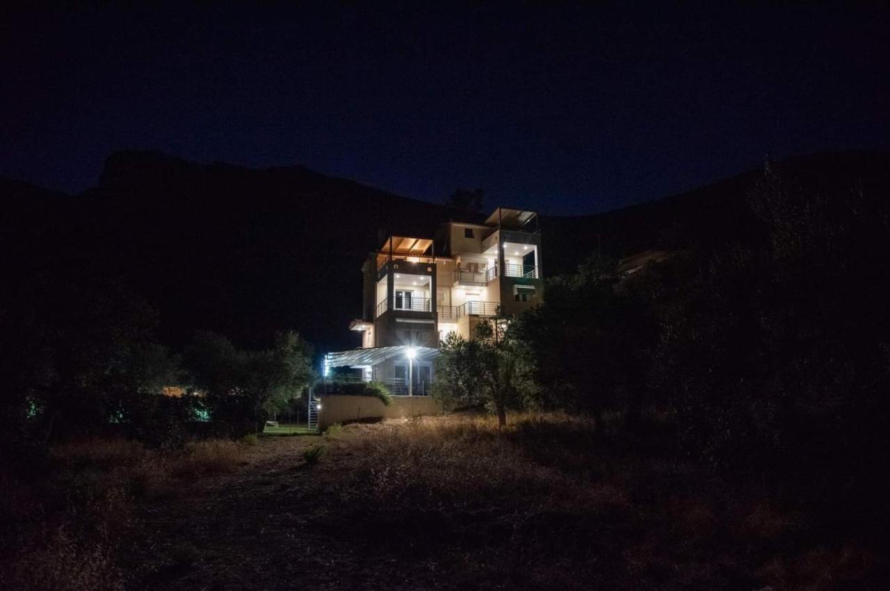 Nikole'S Villas Luxury 180M2 Tirós Exterior foto